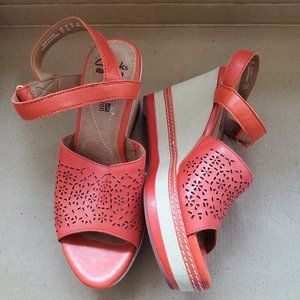 Clarks orange/coral wedge sandals sz 7